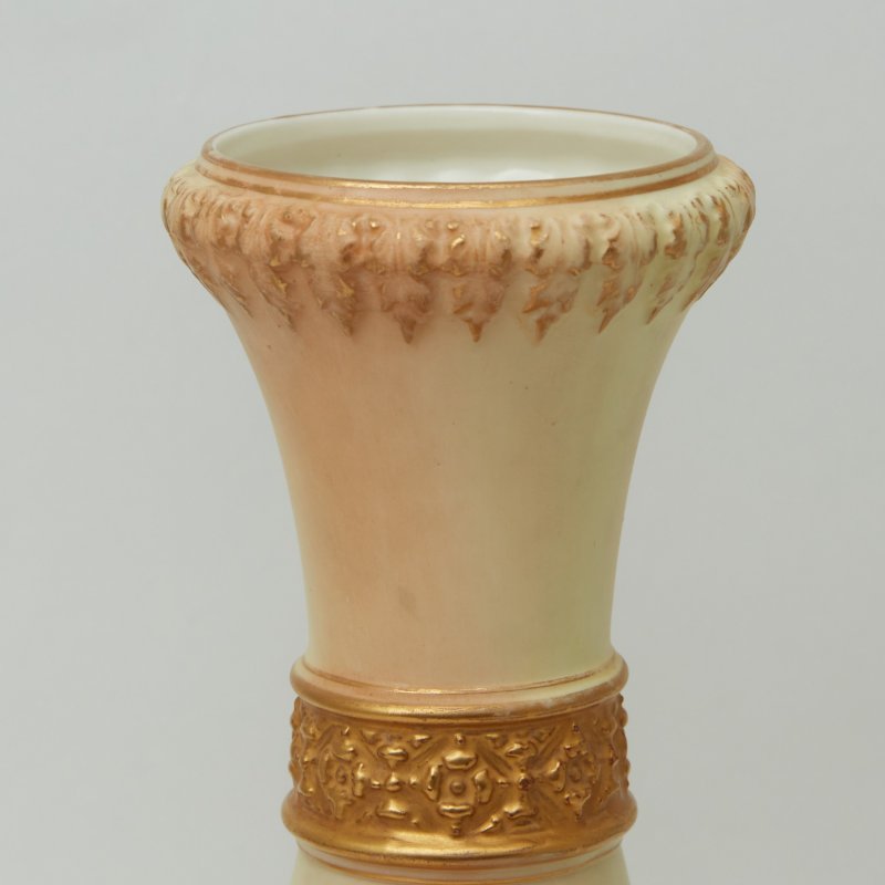 Ваза Роял Вустер 1903 г Фарфор