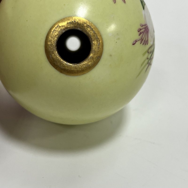 Яйцо пасхальное, Императорская Россия 2-я пол.19в. светло желтое, ручная роспись розовая аквилегия