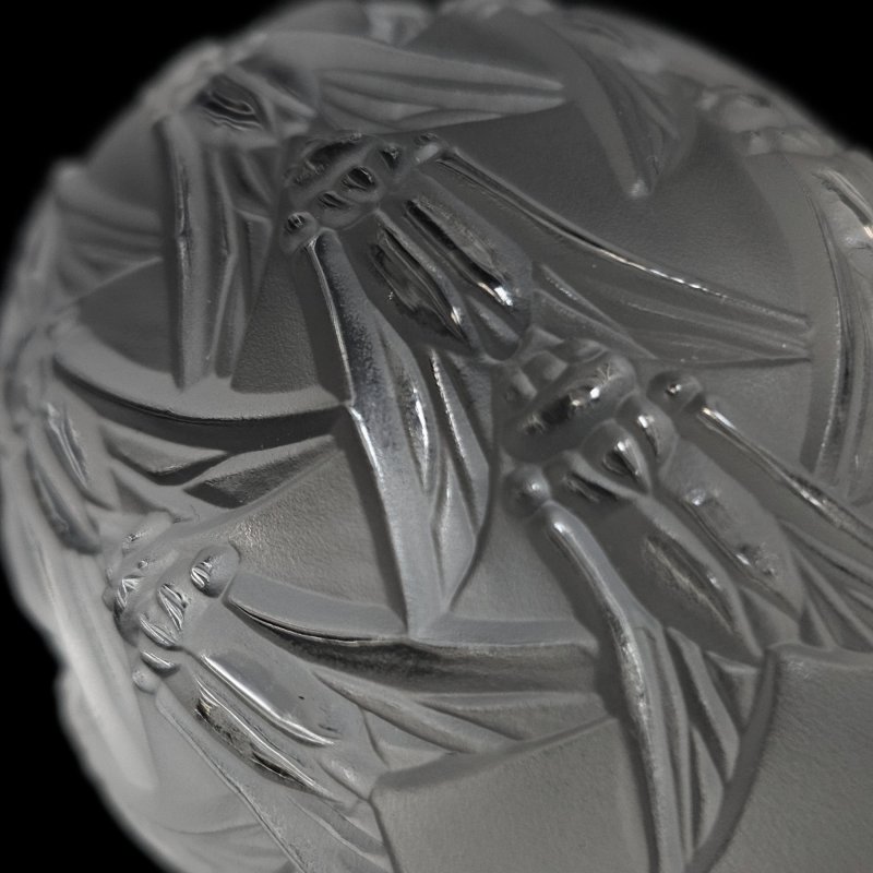 Статуэтка Яйцо Lalique 