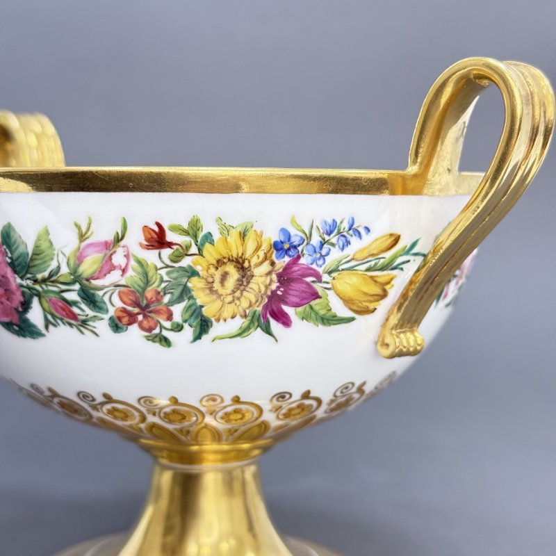 Ваза на ножке с 2 ручками Севрская мануфактура ( Sevres ) Франция 1820 г