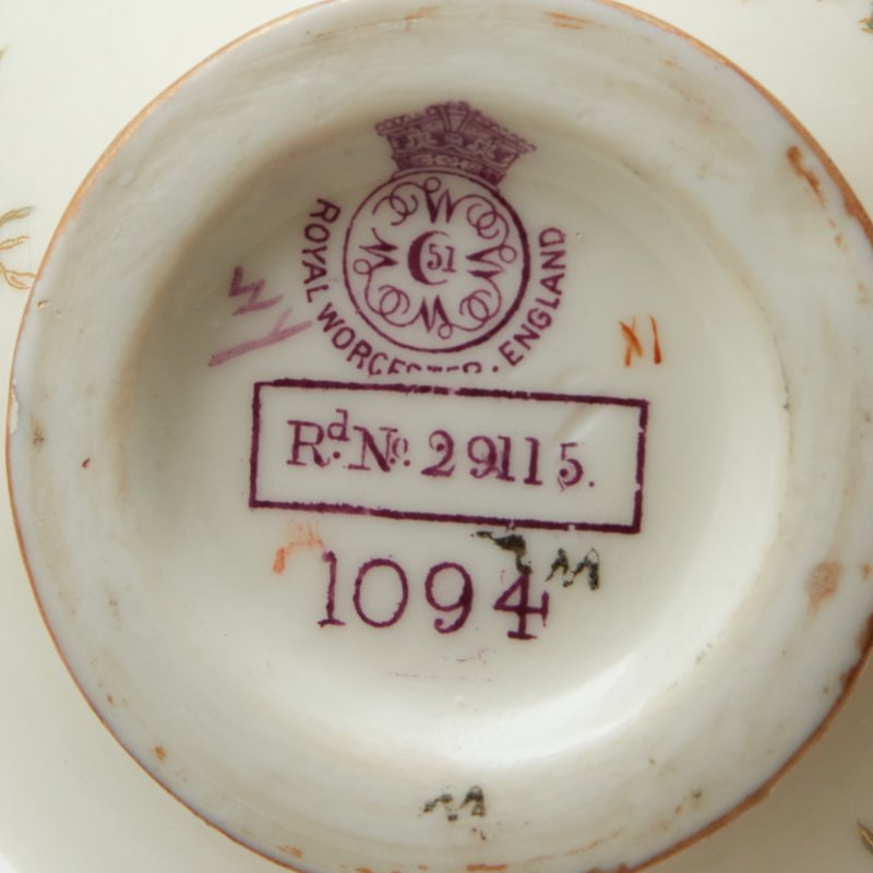 Кувшин Royal Worcester 1891г
