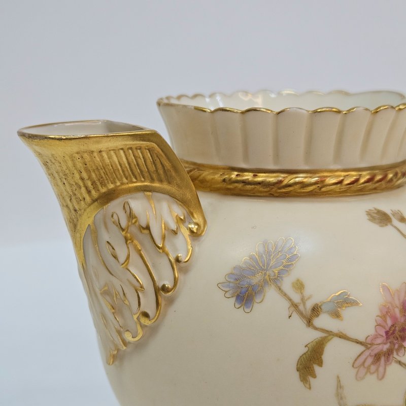 Кувшин с ручной росписью Royal Worcester