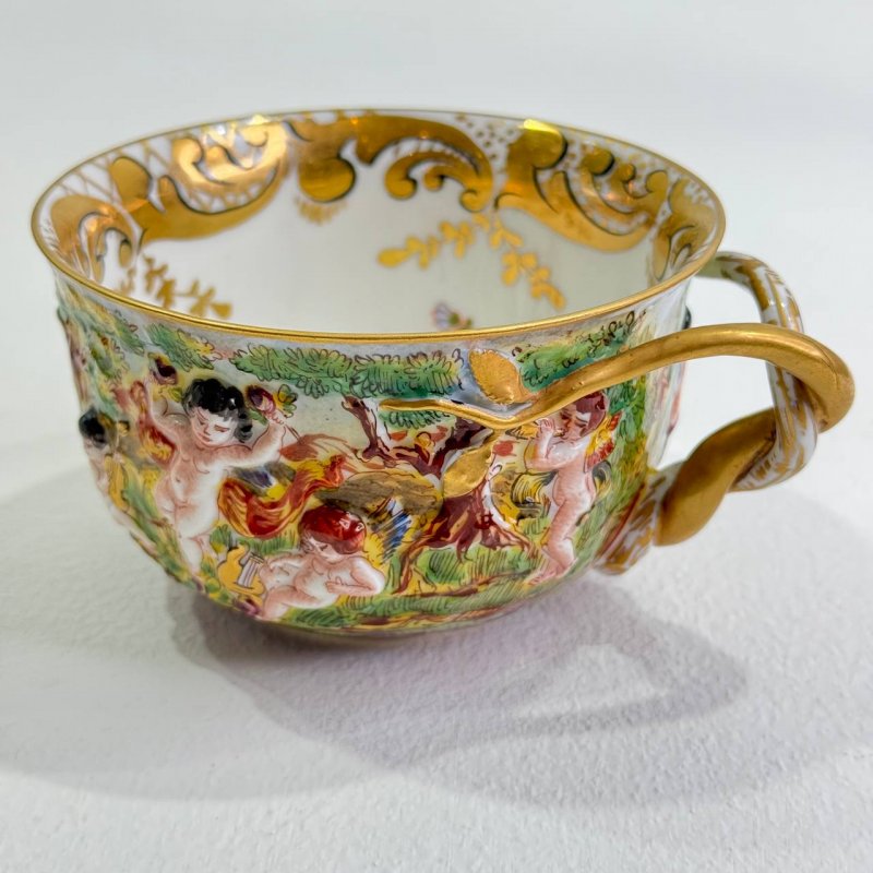 Большая чашка с блюдцем для чая в стиле Каподимонте (Д)