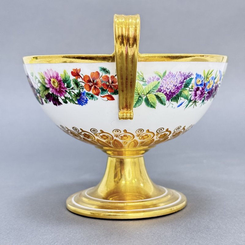 Ваза на ножке с 2 ручками Севрская мануфактура ( Sevres ) Франция 1820 г