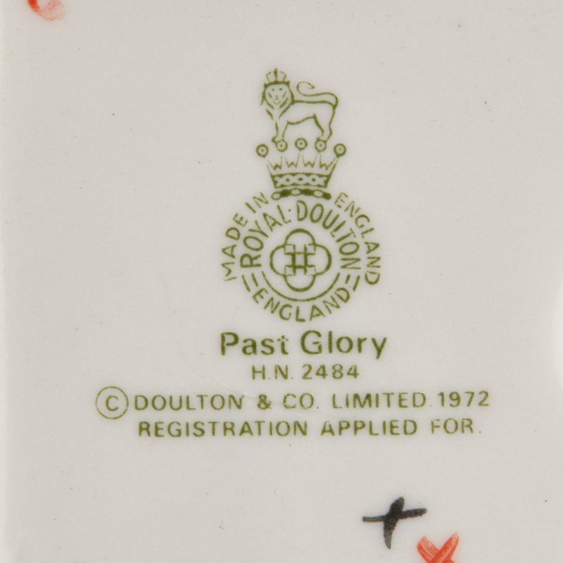 Статуэтка Past Glory 