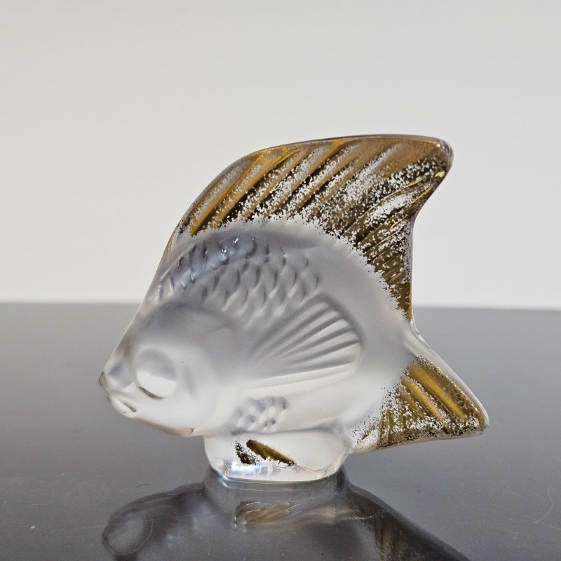 Хрустальная рыбка с позолоченным плавником Lalique