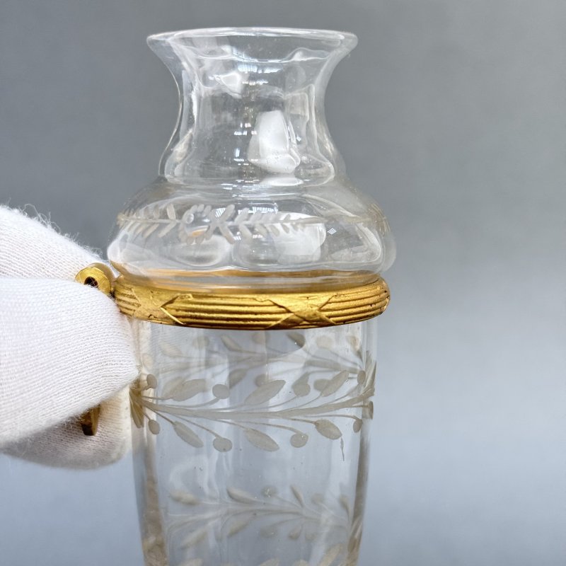 Вазочка для цветов на стойку раритетных авто 1900 гг