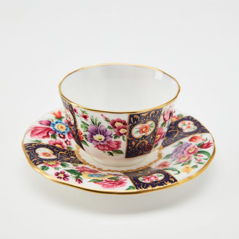 Фарфоровая чашка с блюдцем Royal Worcester - миниатюра 1993 г Англия (д)