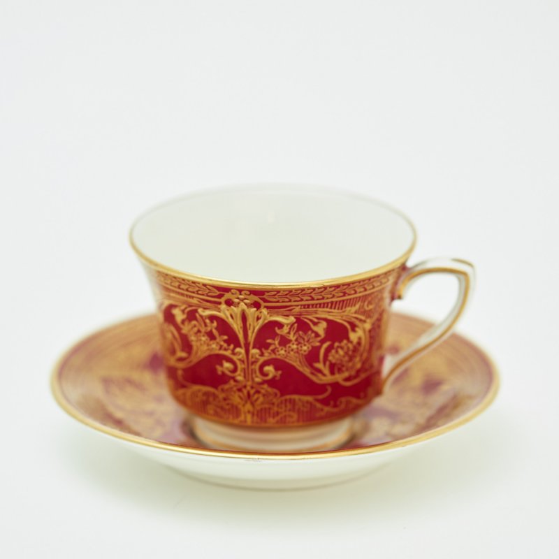 Старинная кофейная пара с позолоченным декором (д)