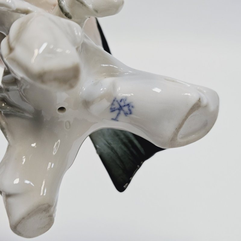 Статуэтка Зяблик Карл Энс