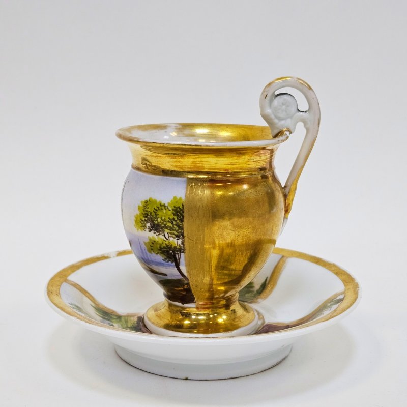 Чашка с блюдцем