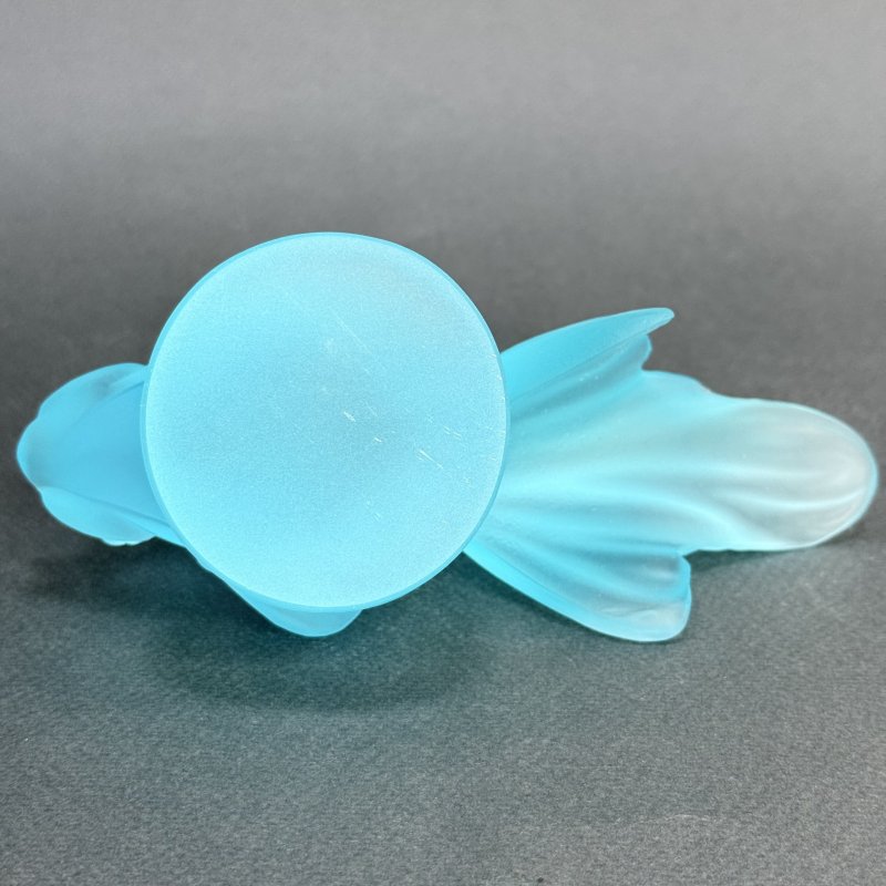 Коллекционная статуэтка Gold Fish из голубого аквамаринового уранового стекла дизайн 1930г. Г. Хоффманн Чехия 21 в (н)