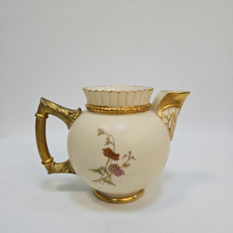 Кувшин с ручной росписью Royal Worcester