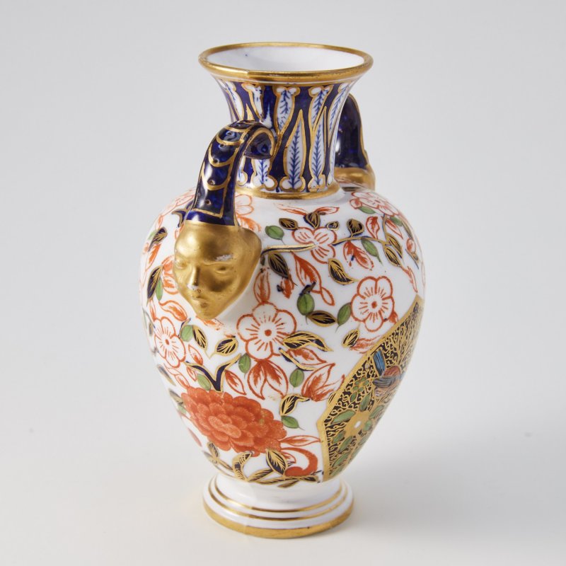 Ваза в стиле Имари