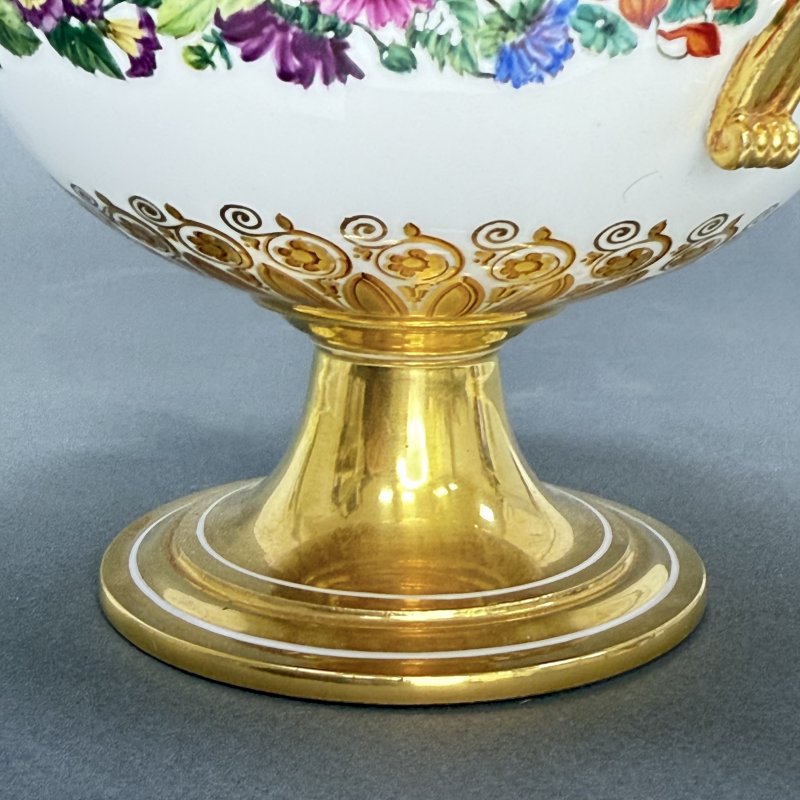 Ваза на ножке с 2 ручками Севрская мануфактура ( Sevres ) Франция 1820 г