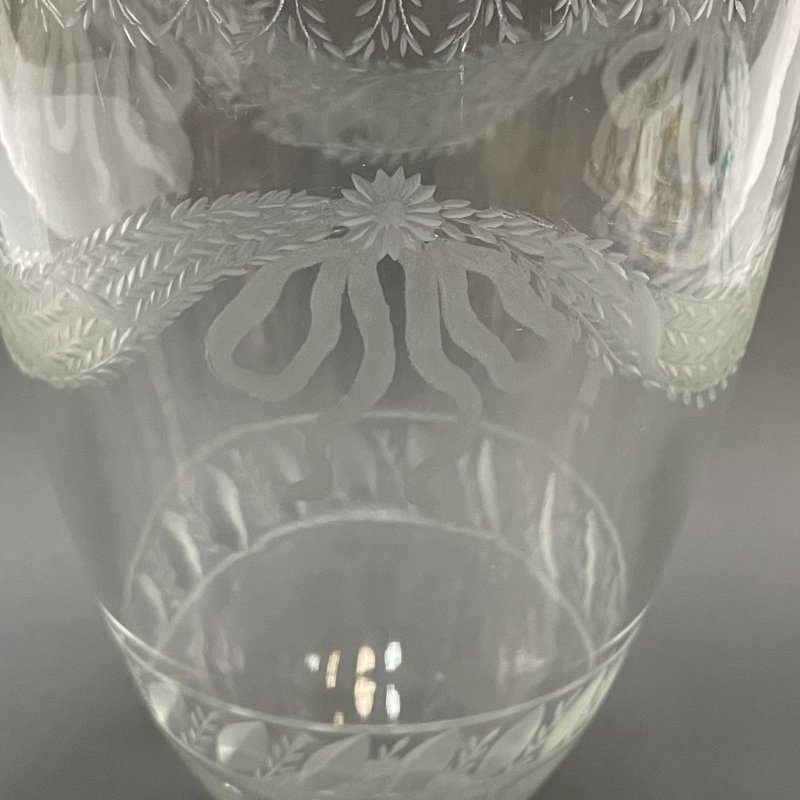 Стеклянная ваза в неоклассическом стиле 1890е г Богемия (к)