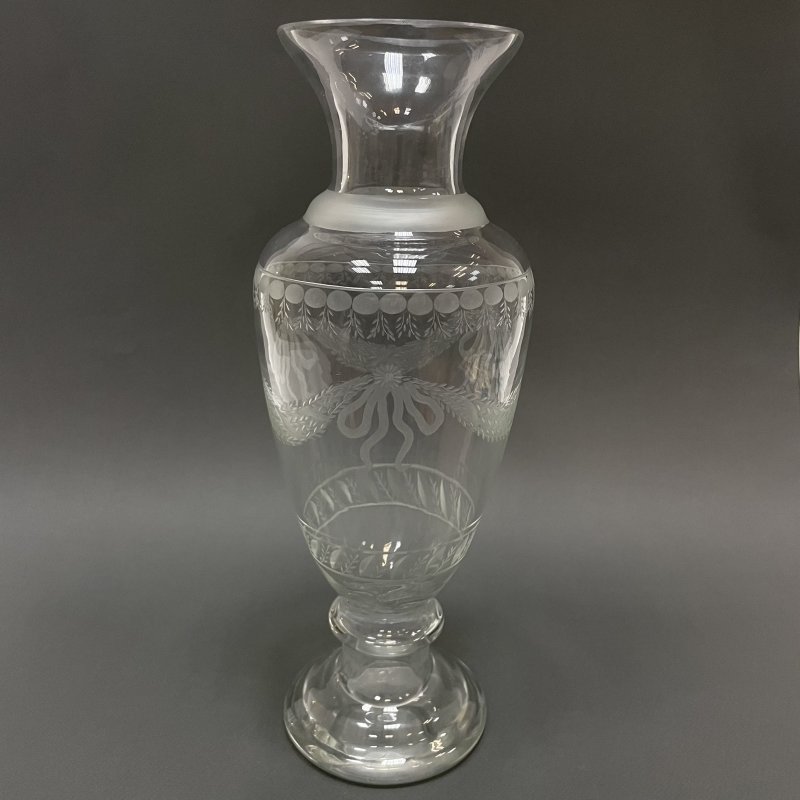 Стеклянная ваза в неоклассическом стиле 1890е г Богемия (к)