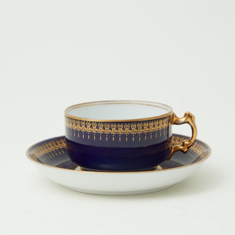 Чашка с блюдцем Кузнецов