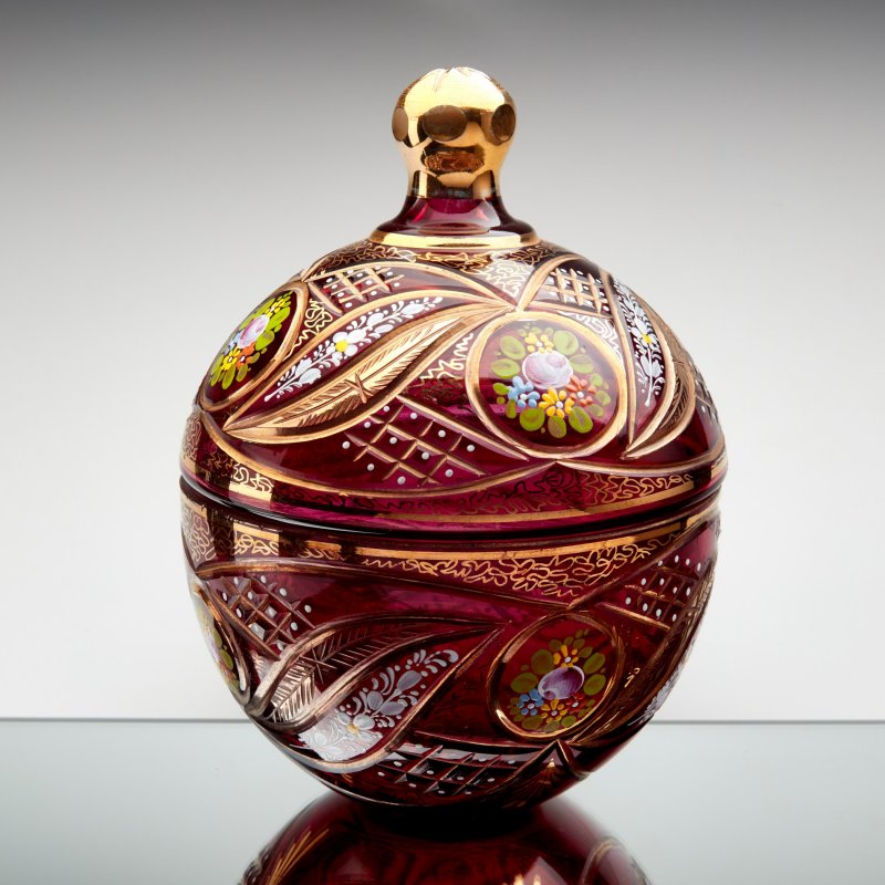 Ваза с крышкой Богемия