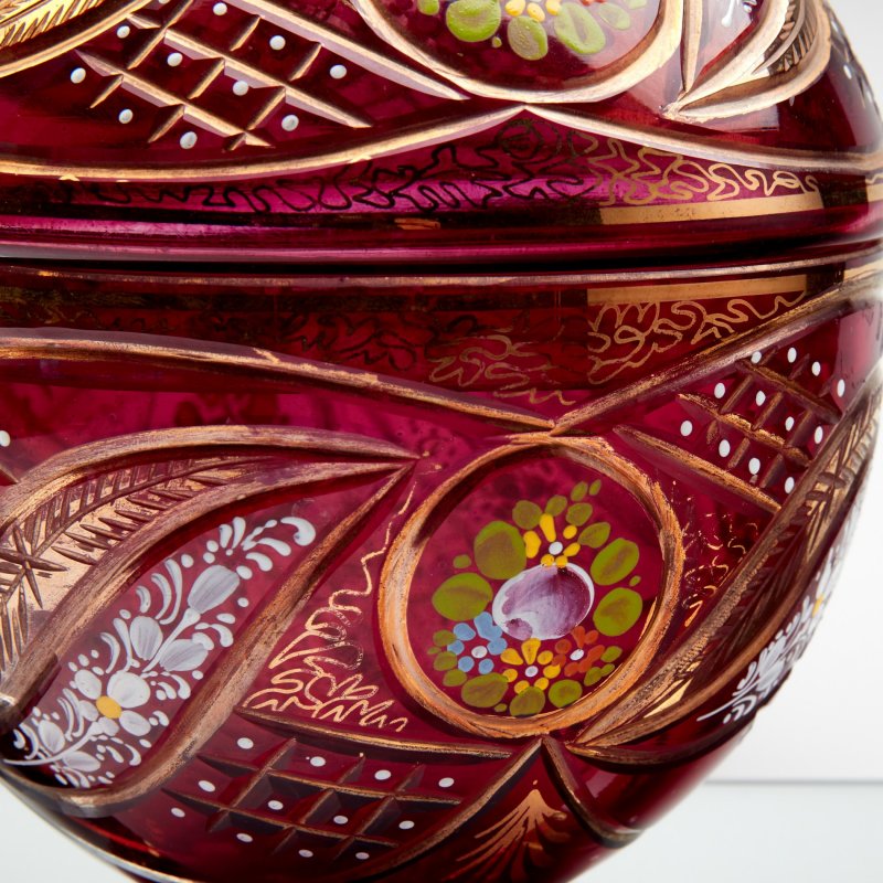 Ваза с крышкой Богемия