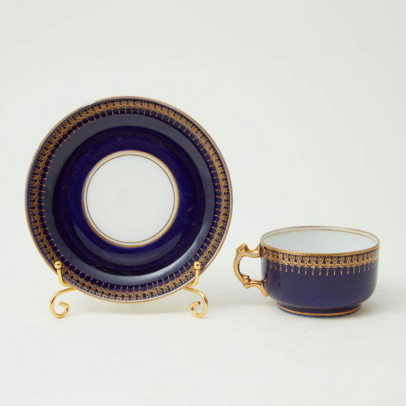 Чашка с блюдцем Кузнецов