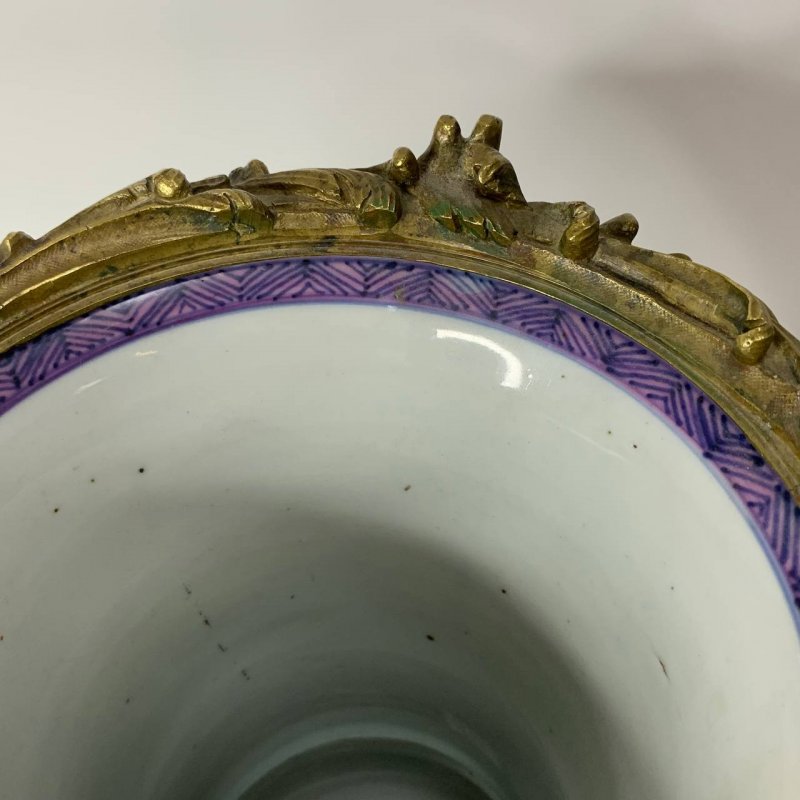 Старинная большая ваза ручной работы Канси (к)