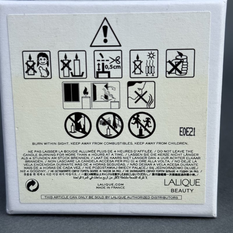 Ароматическая свеча Lalique Safron, Mashhad - Iran линейка ароматов для дома Voyage de Parfumeur 2024-2025 г (д)