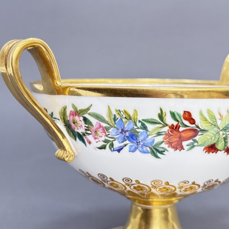 Ваза на ножке с 2 ручками Севрская мануфактура ( Sevres ) Франция 1820 г