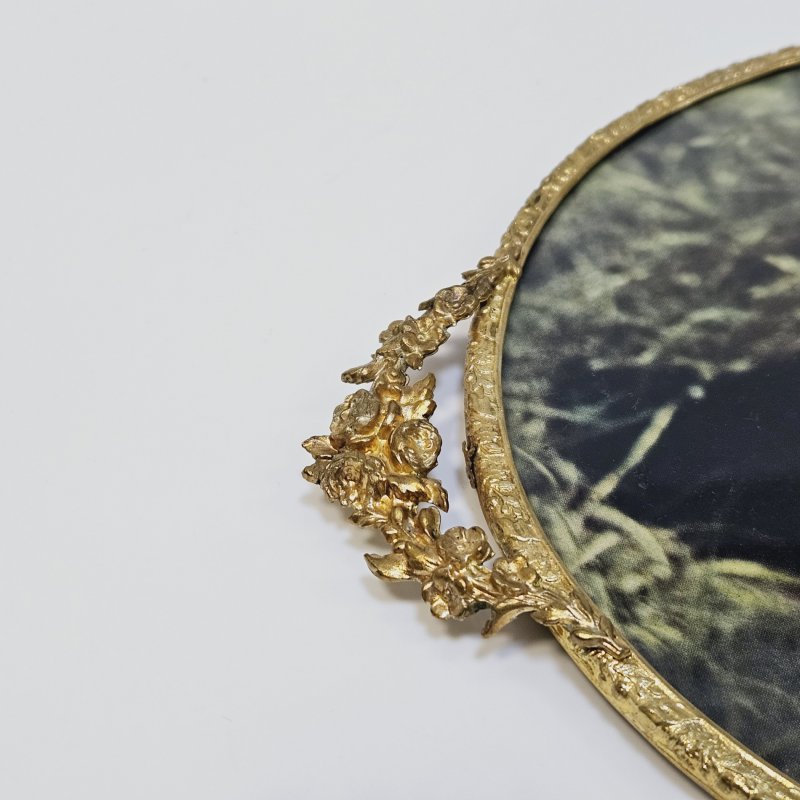 Круглая рамка бронза