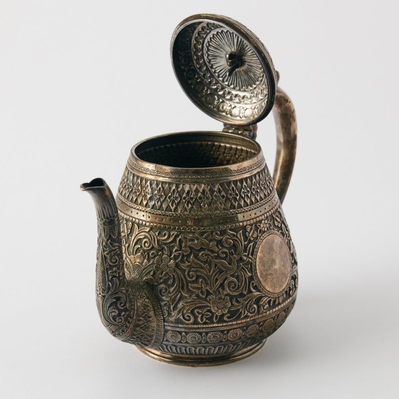 Чайник антикварный JA&JS