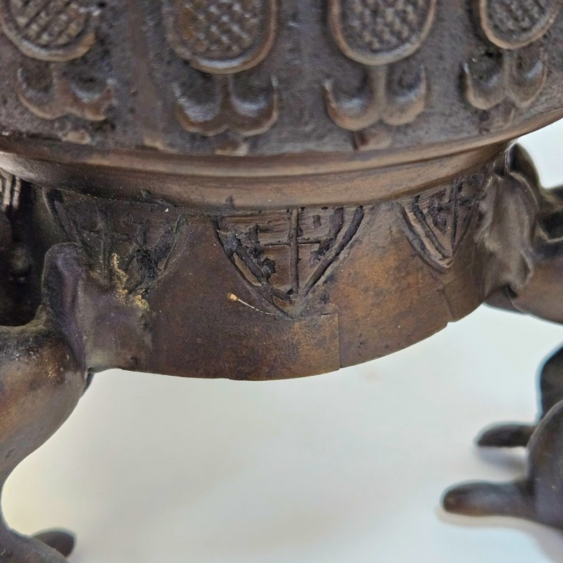 Пара ваз период Мейдзи с мышами