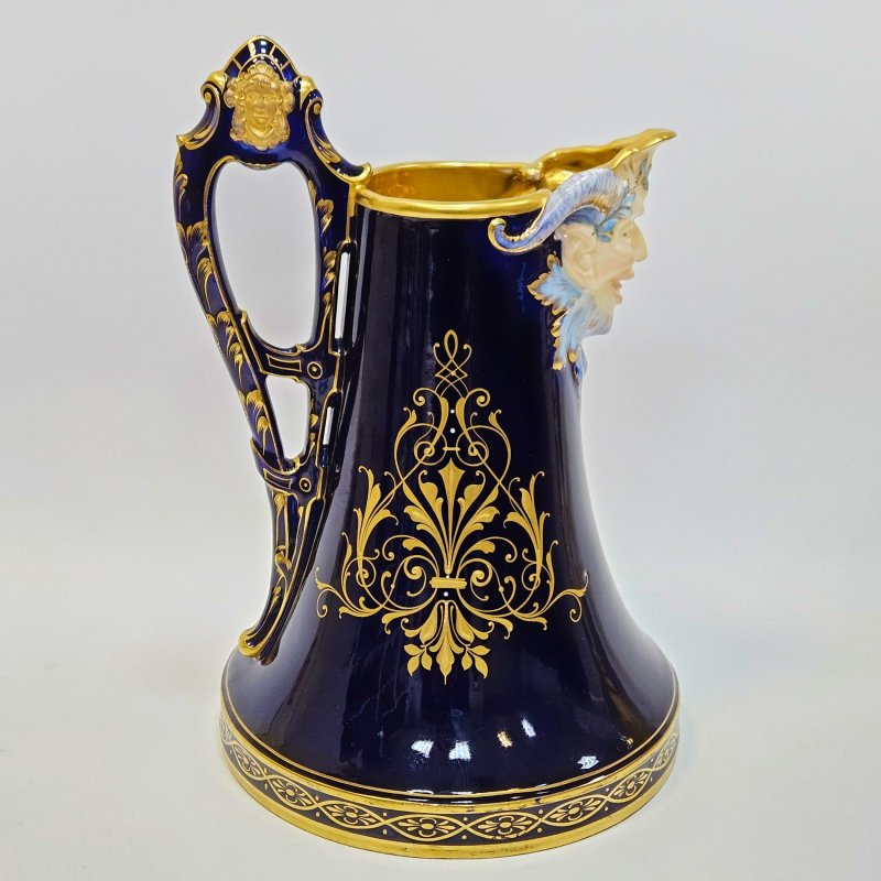 Кувшин с маскароном  для воды В стиле Royal Vienna Австрия 1900