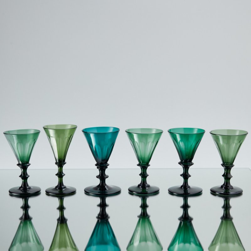 Старинный сет из 6 бокалов зеленого оттенка (ассорти)