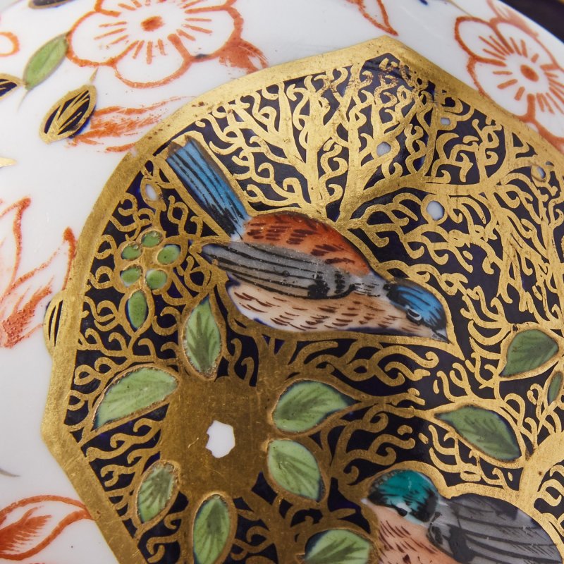 Ваза в стиле Имари