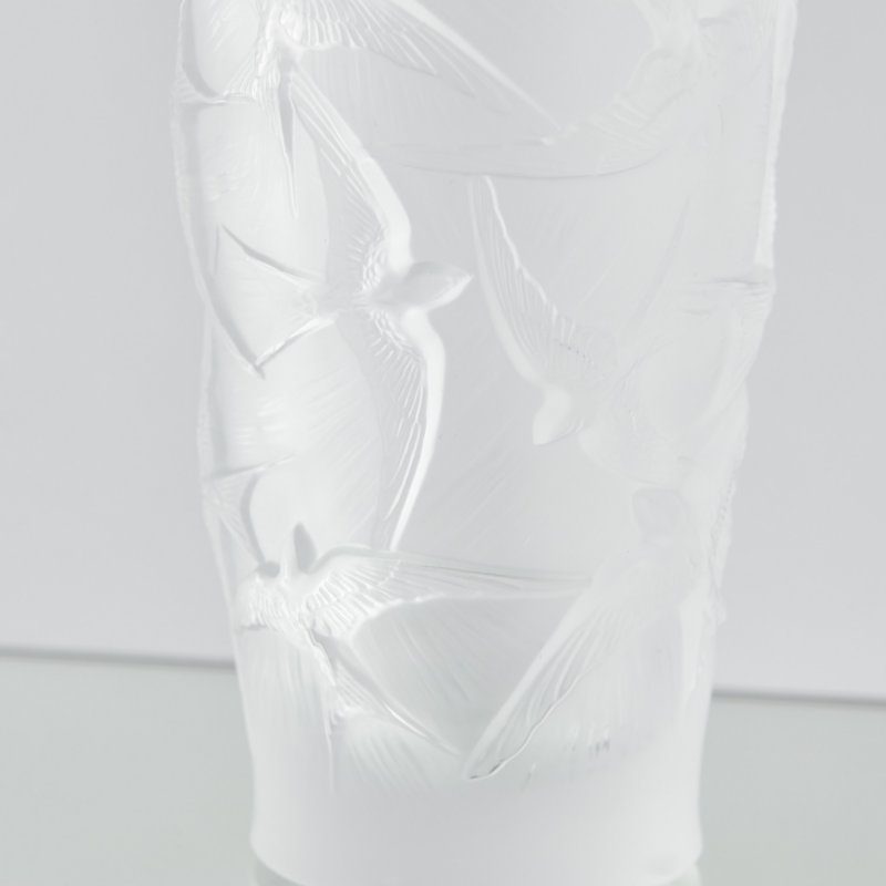 Хрустальная коллекционная ваза «Hirondelles» (Ласточки) Lalique
