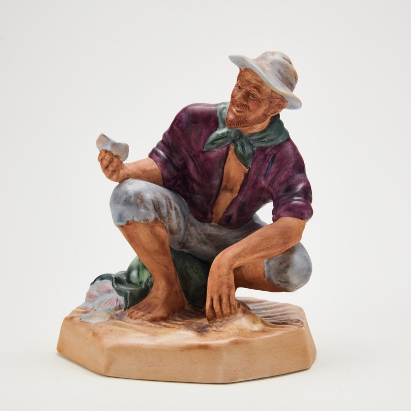 Статуэтка  Beachcomber, HN2487, матовая 