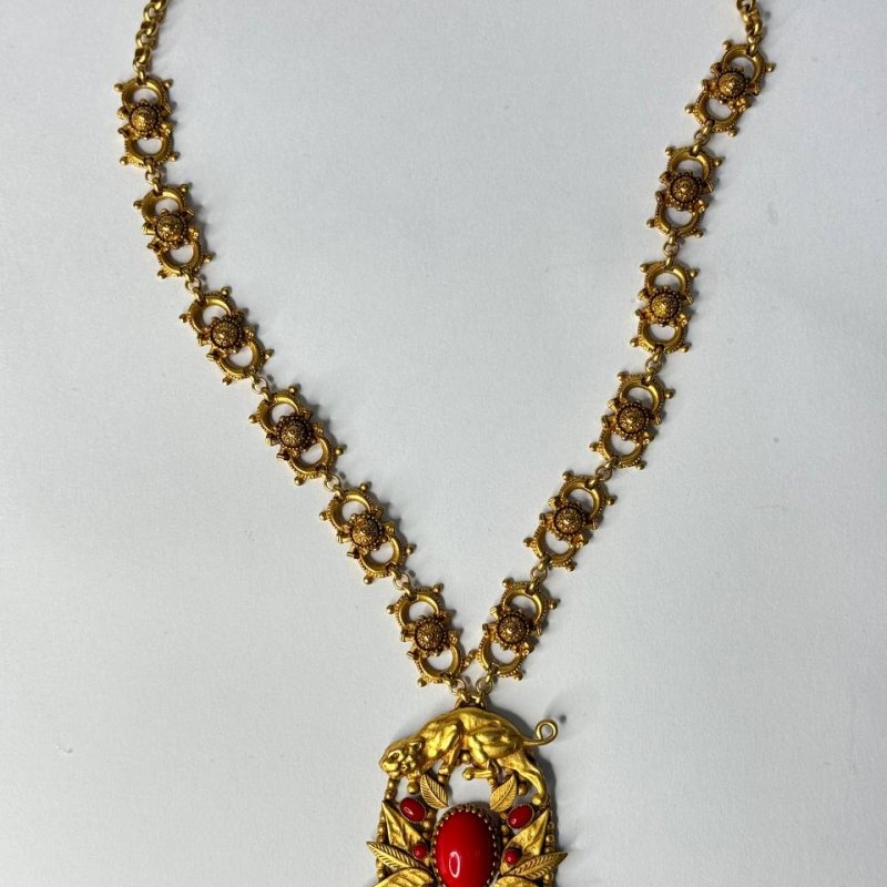 Отличный подарок для любимых Колье с тигром и красным камнем Askew London