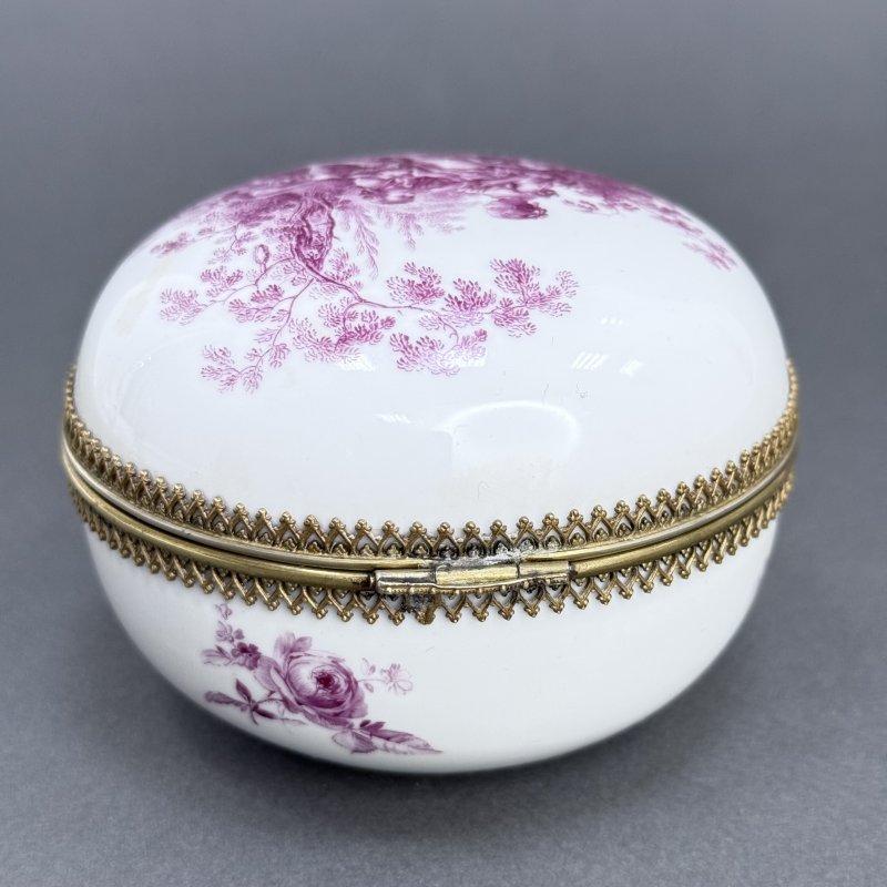 Фарфоровая шкатулка Meissen Германия 1860-1880 гг