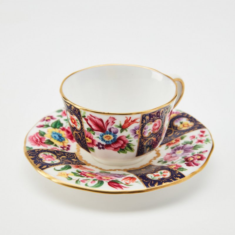 Фарфоровая чашка с блюдцем Royal Worcester - миниатюра 1993 г Англия (д)
