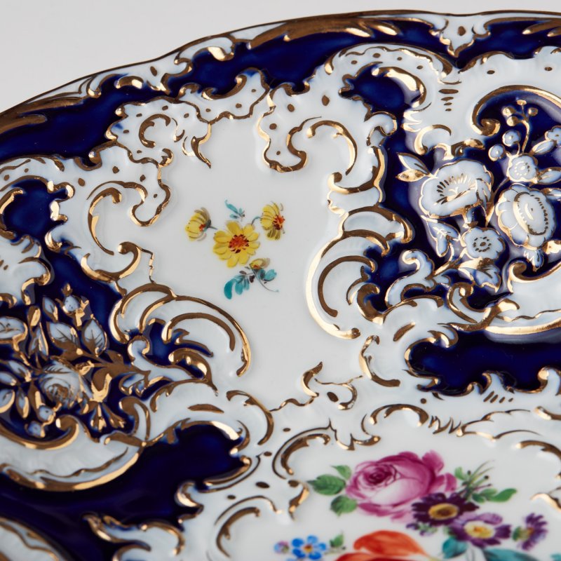 Блюдо Meissen бело-синее цветочная роспись