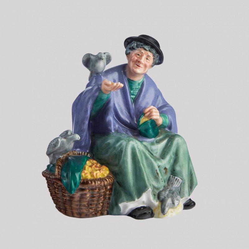 Статуэтка Royal Doulton Tuppence a Bag  