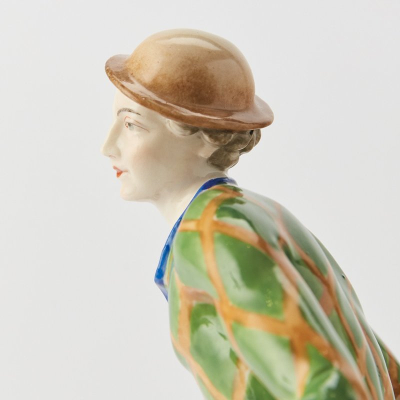 Коллекционная скульптура Игрок на бандонеоне. Скульптор Hugo Meisel